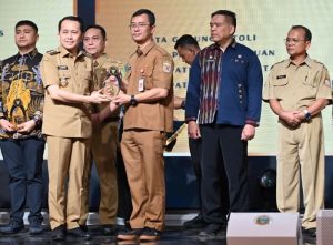 Pemkab Humbahas Raih Penghargaan Kategori “Informatif” pada KI Award 2024