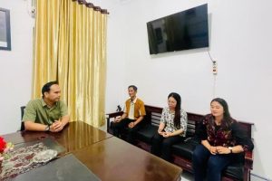 Kepala Subbag TU BPN Nias Selatan Lakukan Pembinaan Petugas Loket untuk Tingkatkan Layanan