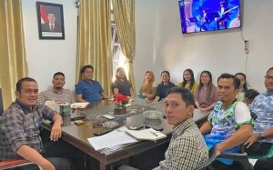 Kantah Nias Selatan Bahas Strategi Peningkatan Layanan Melalui Rapat Evaluasi Kinerja