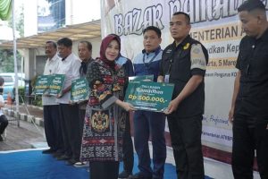 Kisah Haru Satpam ATRBPN Rawat Anak Disabilitas Dapat Santunan Ramadan