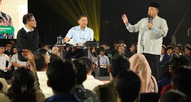 Bicara di UGM, Menteri Nusron Wahid Sebut Pejabat Harus Siap Dicaci Maki dan Dengar Kritik
