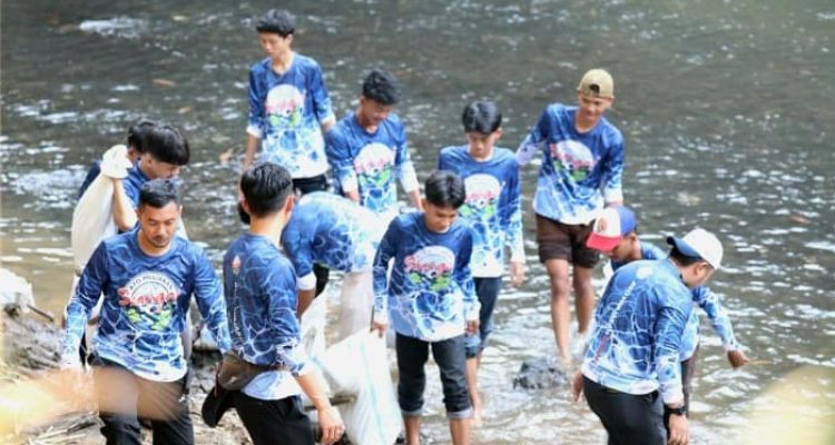 Wamen Ossy Ajak Warga Menjaga dan Muliakan Sungai
