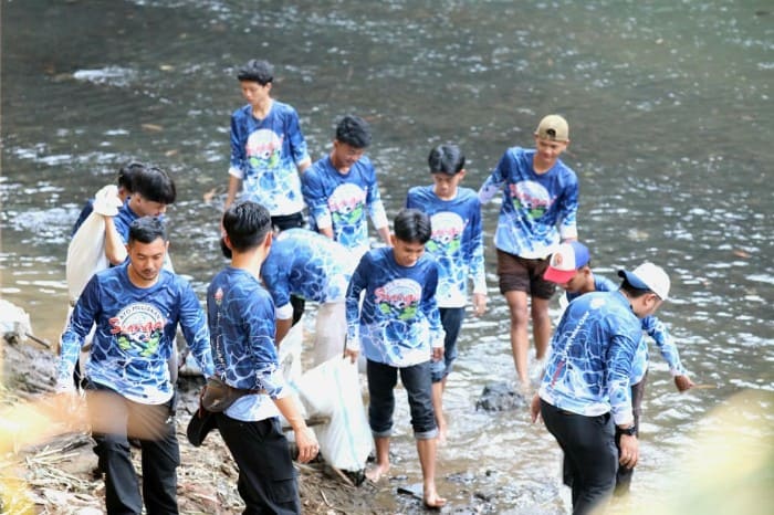 Wamen Ossy Ajak Warga Menjaga dan Muliakan Sungai