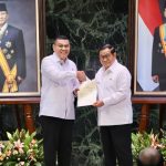 Di Hari Jadi Jakarta, ATR/BPN Serahkan 499 Sertipikat Aset Bernilai Rp22,25 Triliun ke Pramono Anung