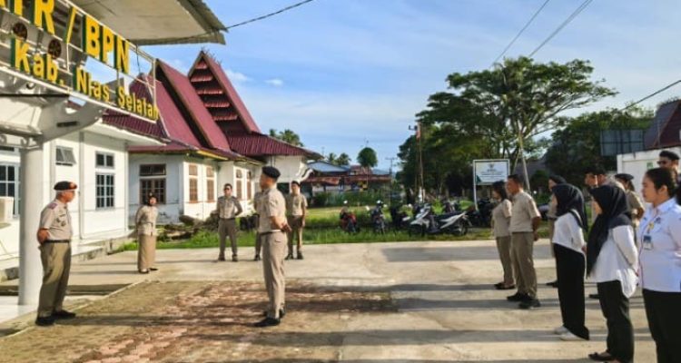 Supratman Ajak Seluruh Pegawai Kantah Nias Selatan Perkuat Kinerja dan Integritas
