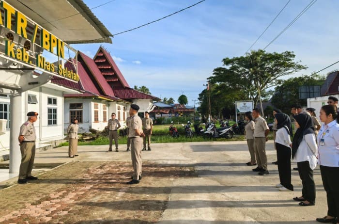 Supratman Ajak Seluruh Pegawai Kantah Nias Selatan Perkuat Kinerja dan Integritas