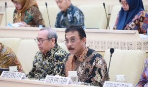 Kementerian ATRBPN Catat Layanan Tanah Sumbang Ekonomi Rp 5.584 Triliun Kementerian ATRBPN Catat Layanan Tanah Sumbang Ekonomi Rp 5.584 Triliun