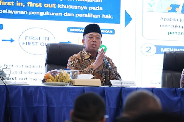 Nusron Wahid Ubah Total Layanan ATRBPN, Berkas Pertanahan Ditarget Rampung Maksimal 10 Hari Nusron Wahid Ubah Total Layanan ATRBPN, Berkas Pertanahan Ditarget Rampung Maksimal 10 Hari