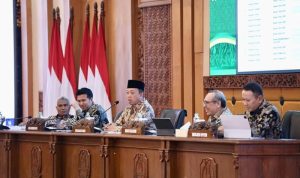 Nusron Wahid Gebrak Layanan Pertanahan 10 Hari ATRBPN, Bapenda, dan PPAT Wajib Sinergi Nusron Wahid Gebrak Layanan Pertanahan 10 Hari ATRBPN, Bapenda, dan PPAT Wajib Sinergi