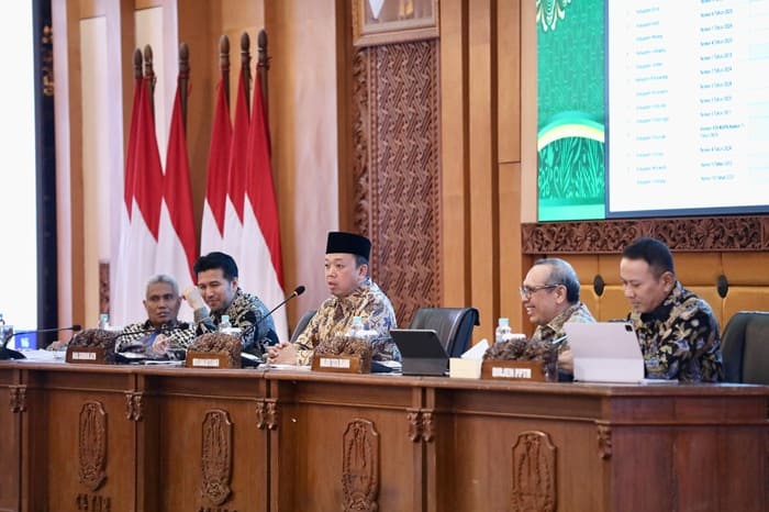 Nusron Wahid Gebrak Layanan Pertanahan 10 Hari ATRBPN, Bapenda, dan PPAT Wajib Sinergi Nusron Wahid Gebrak Layanan Pertanahan 10 Hari ATRBPN, Bapenda, dan PPAT Wajib Sinergi