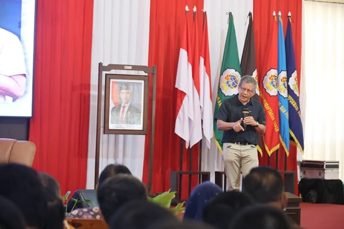 Rocky Gerung Sebut Politeknik Agraria STPN Kampus Paling Lengkap Rocky Gerung Sebut Politeknik Agraria STPN Kampus Paling Lengkap